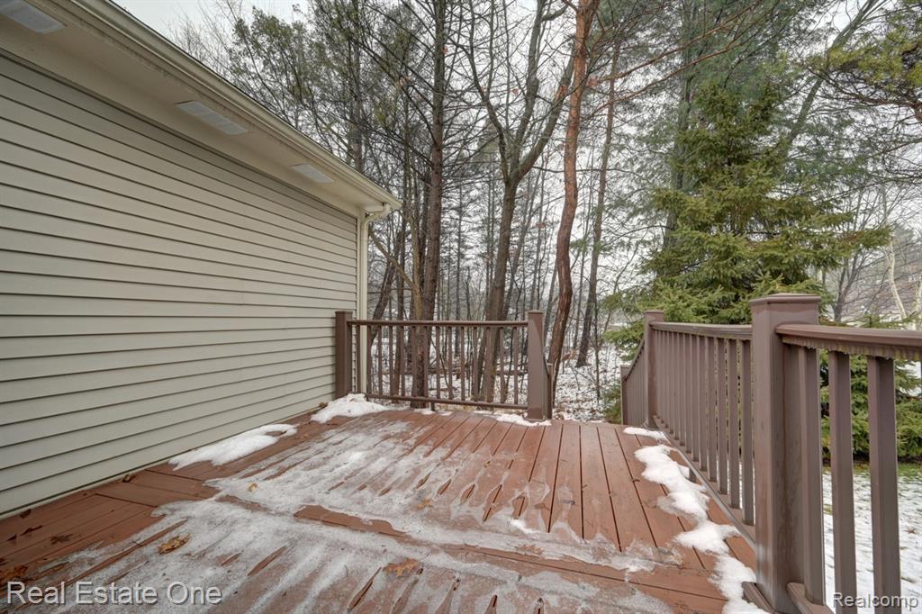 6564 Summit Ridge, Clarkston, MI — Photo 45