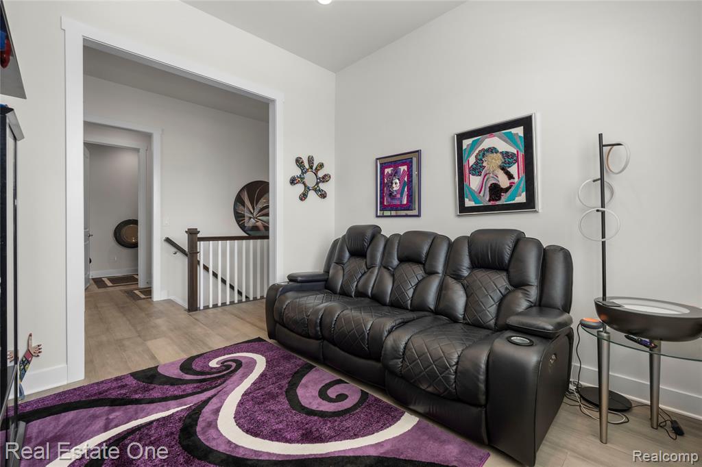 7656 Dunlap Court, West Bloomfield, MI — Photo 25