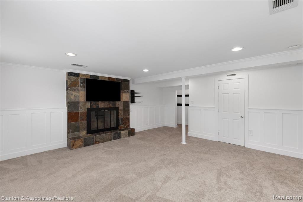 608 Woodlawn Avenue, Royal Oak, MI 48073 — Photo 11