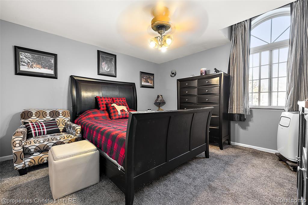 742 Feather Court, South Lyon, MI 48178 — Photo 22