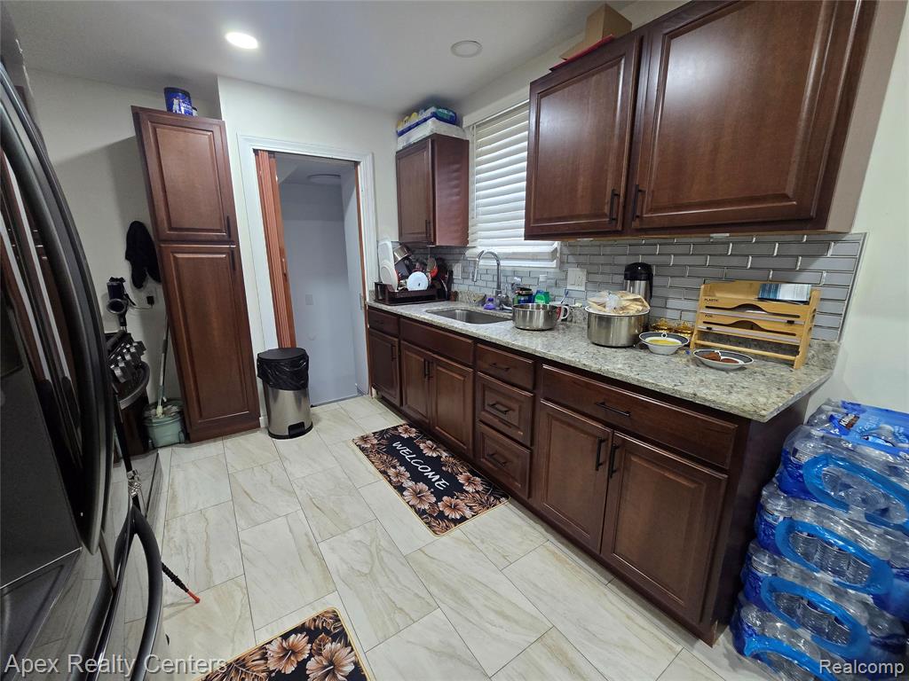 6320 Saint Marys Street, Detroit, MI 48228 — Photo 26