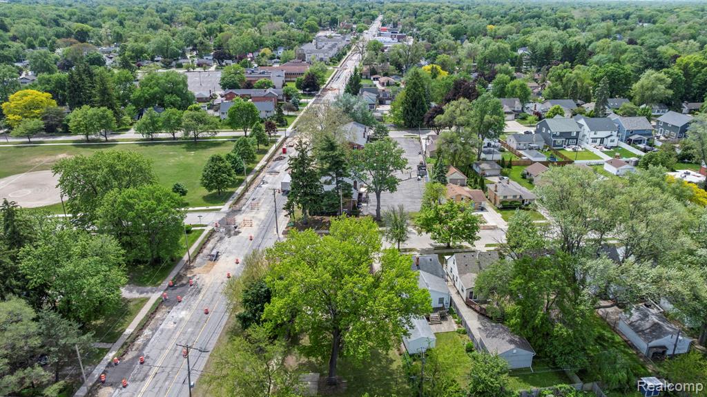 527 E Sunnybrook Drive, Royal Oak, MI 48073 — Photo 42