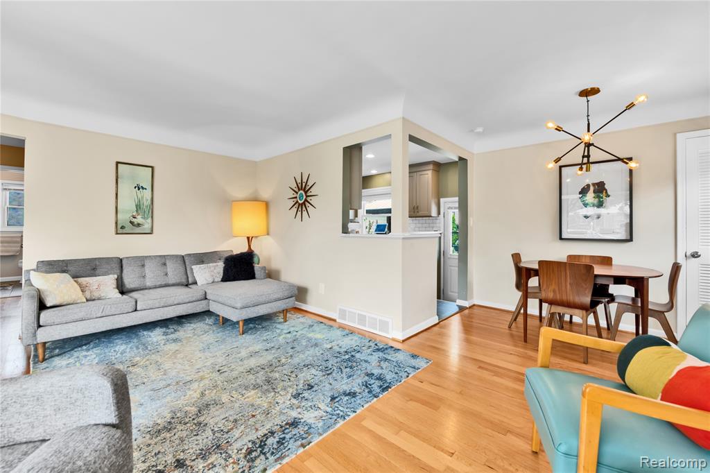 4006 Highfield Road, Royal Oak, MI 48073 — Photo 4