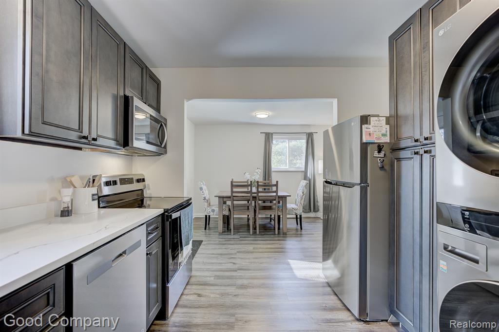 21900 Eastwood Street, Oak Park, MI 48237 — Photo 15