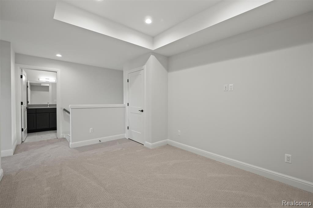 7507 Gramercy Circle Circle, West Bloomfield, MI — Photo 19
