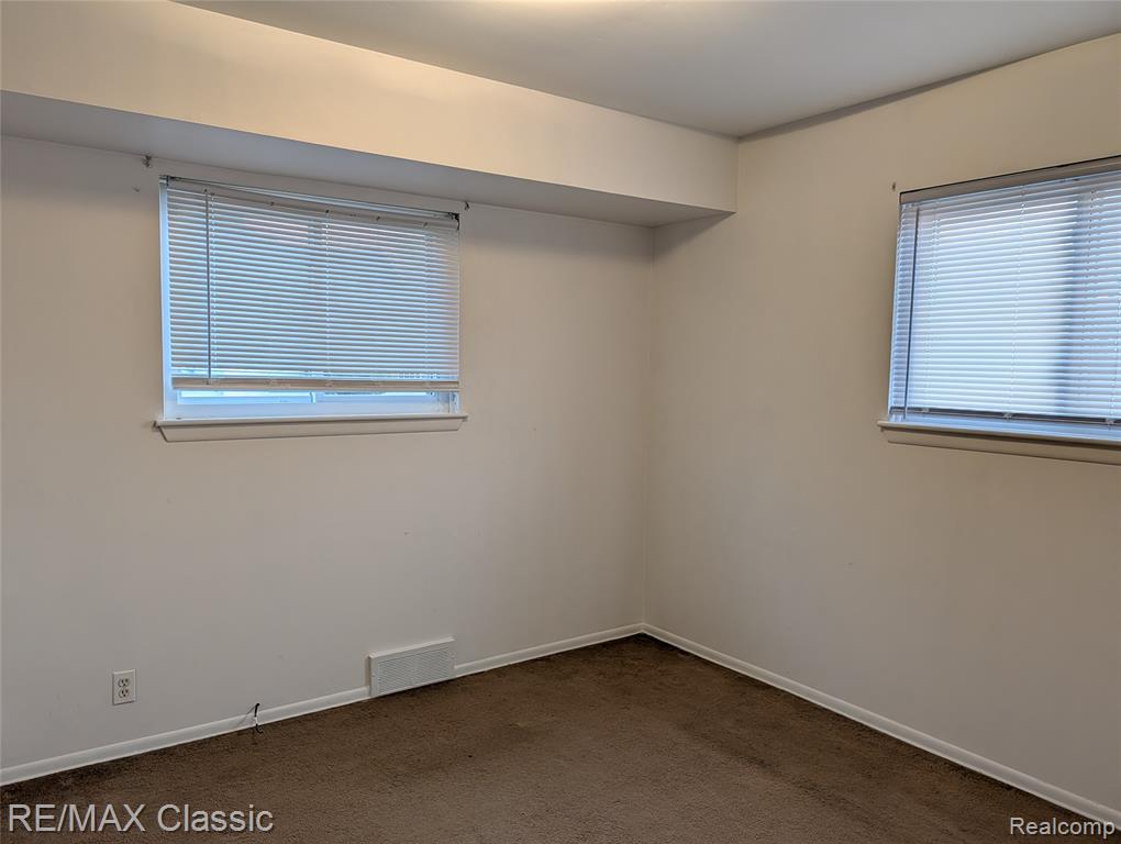 679 Linda Vista Drive, Pontiac, MI 48342 — Photo 11