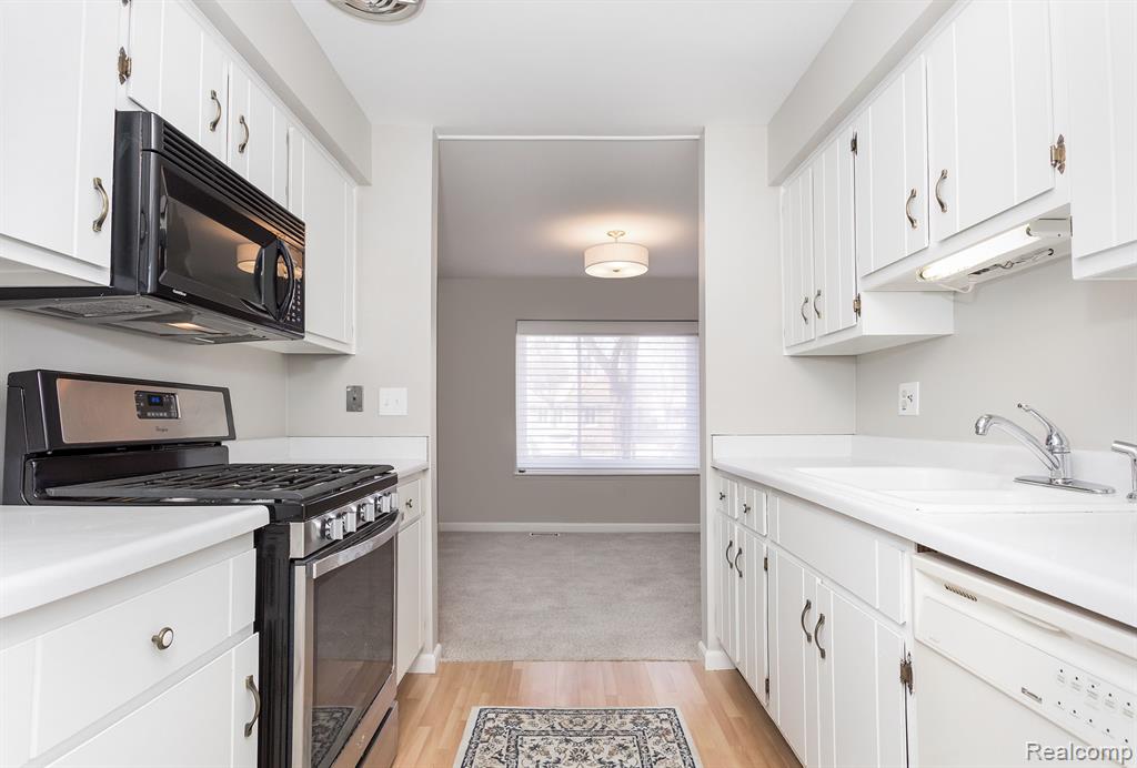 4914 CARA, Royal Oak, MI 48073 — Photo 6