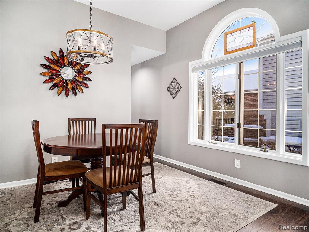 6356 Squire Lake Drive, Flushing, MI 48433 — Photo 2
