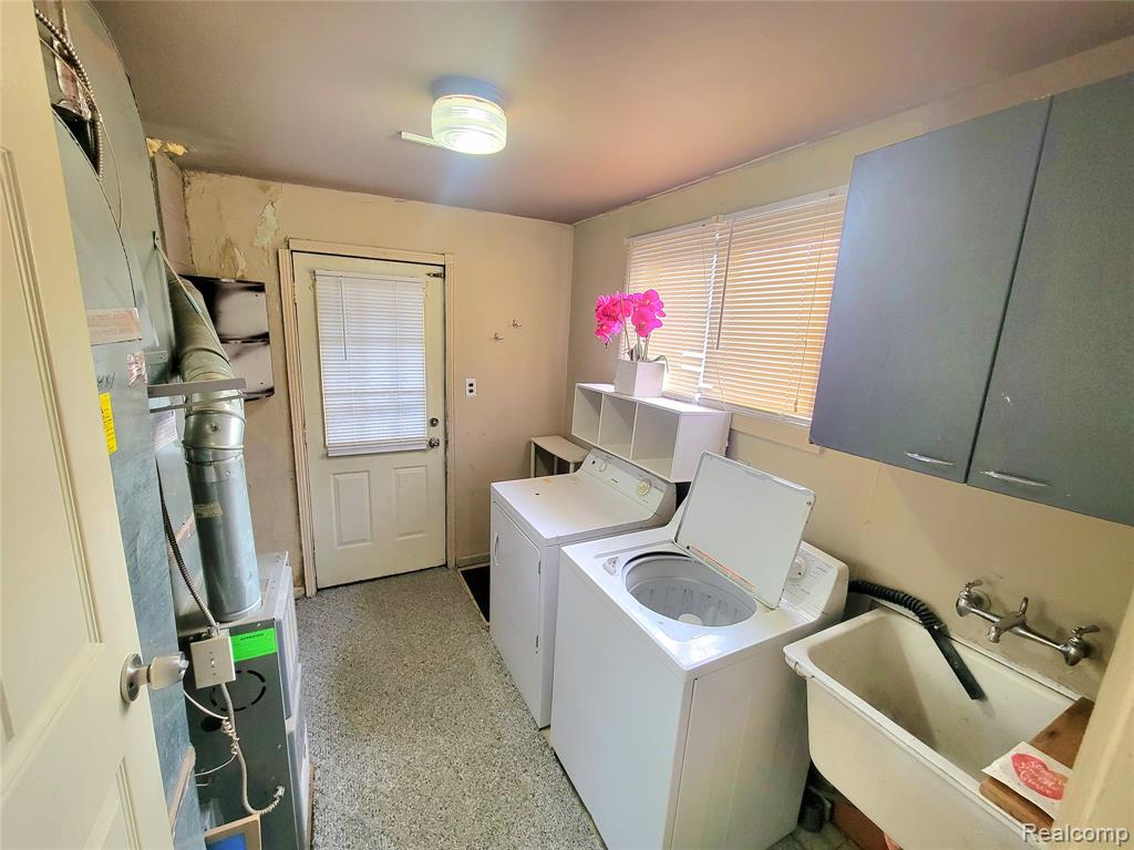 8238 Chalmers Avenue, Warren, MI 48089 — Photo 18