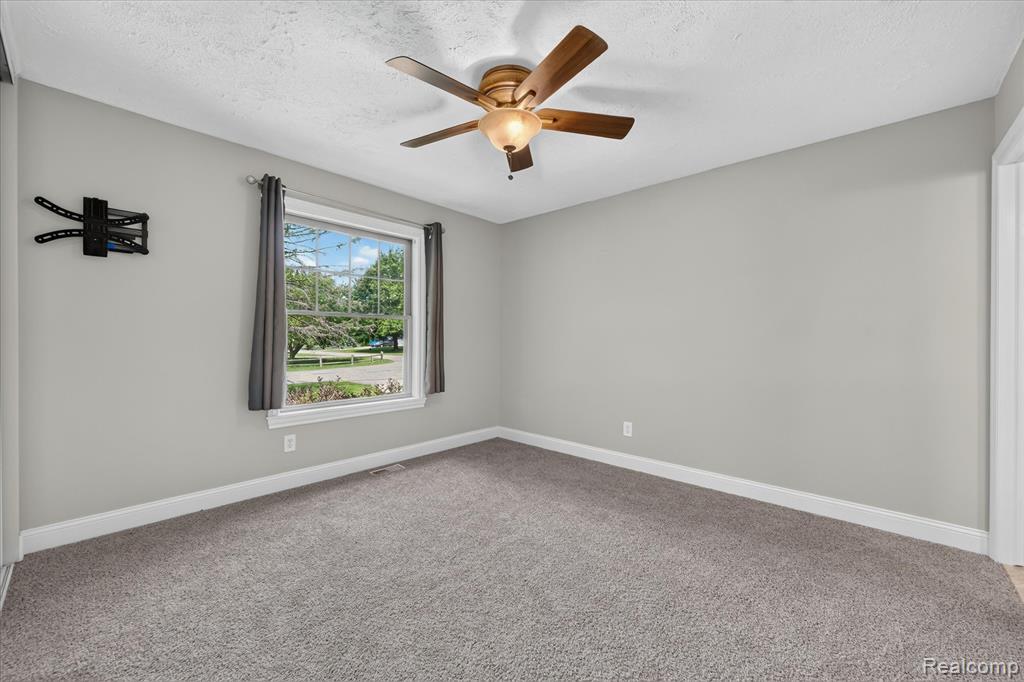 6409 Hollyhock Trail, Brighton, MI 48116 — Photo 14