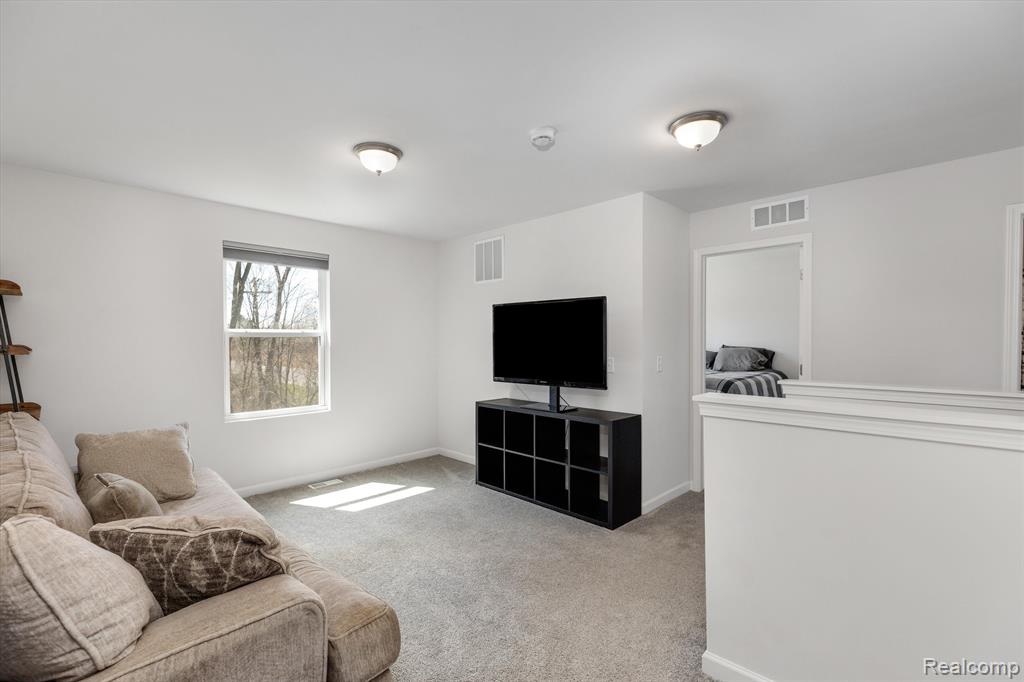 6006 BURTON ESTATES Drive, Burton, MI 48519 — Photo 18