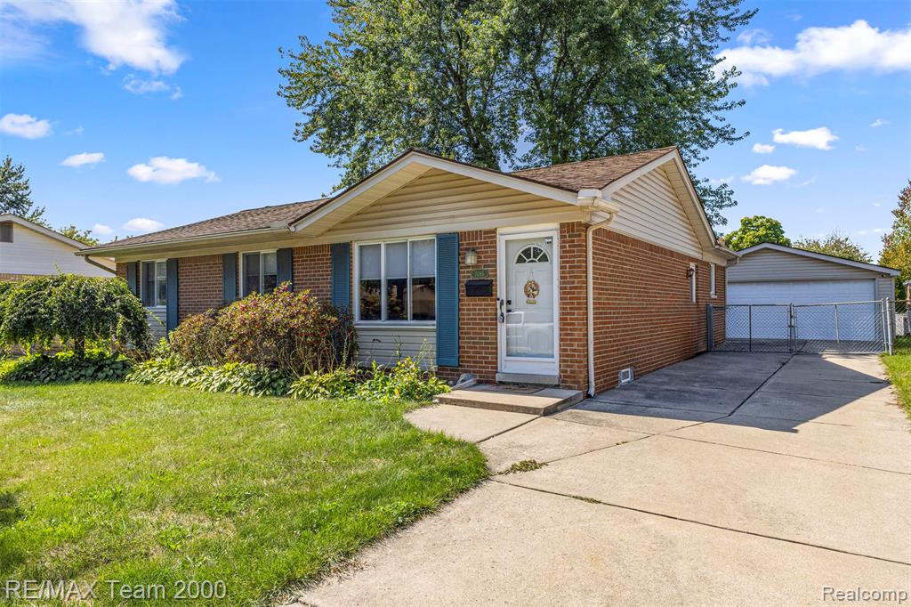 7085 London Court, Canton, MI 48187 — Photo 34