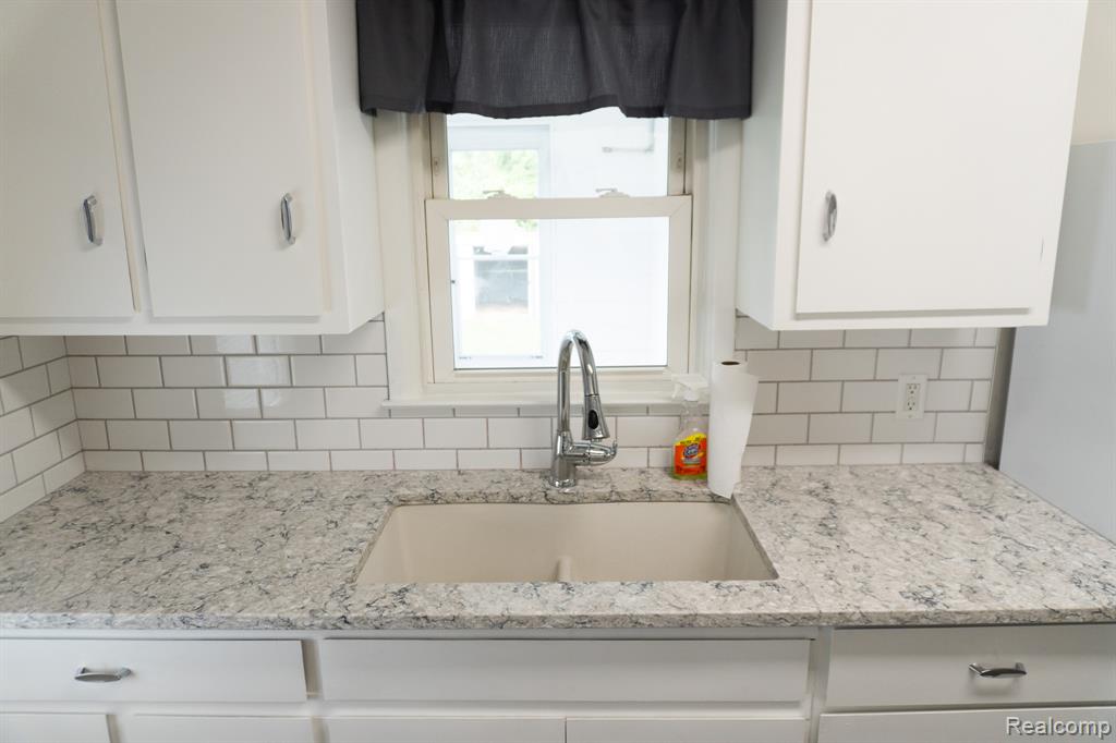 4410 Brunswick Avenue, Flint, MI 48507 — Photo 22