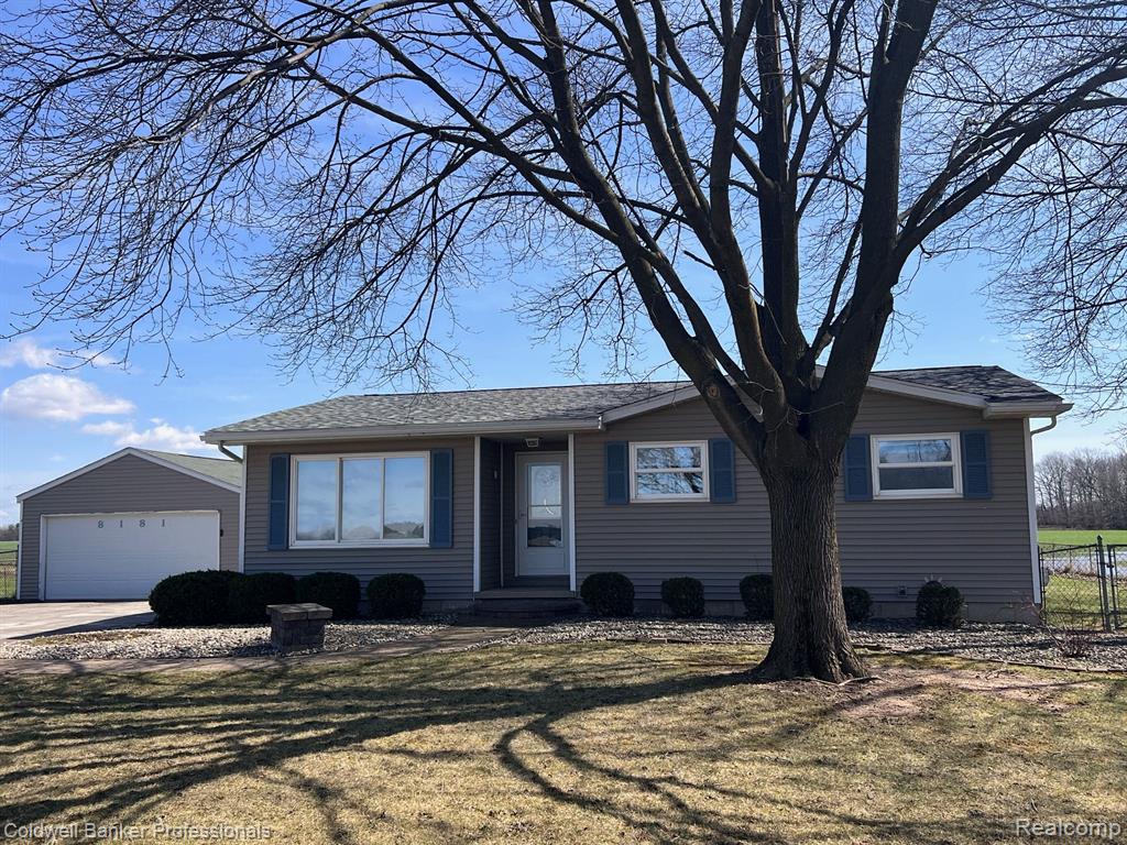 8181 Van Vleet Road, Gaines Vlg, MI 48436 — Photo 2