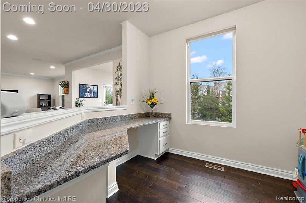 31035 Tremont Lane, Franklin, MI 48025 — Photo 22