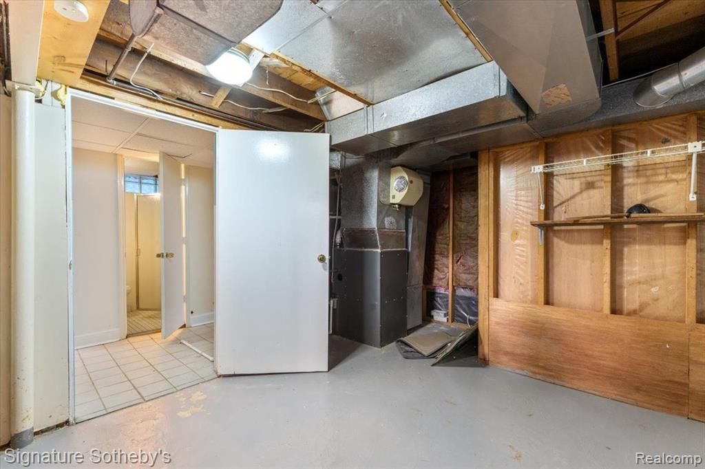 888 HUMPHREY AVE, Birmingham, MI 48009 — Photo 18