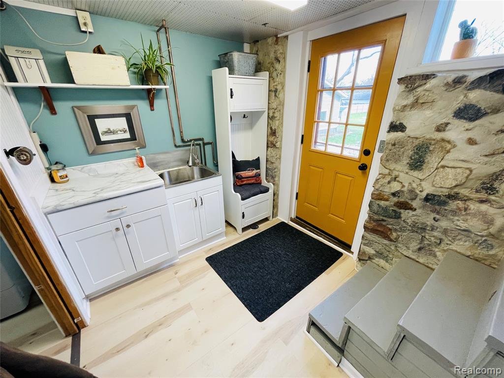 909 Williams Street, Fenton, MI 48430 — Photo 32