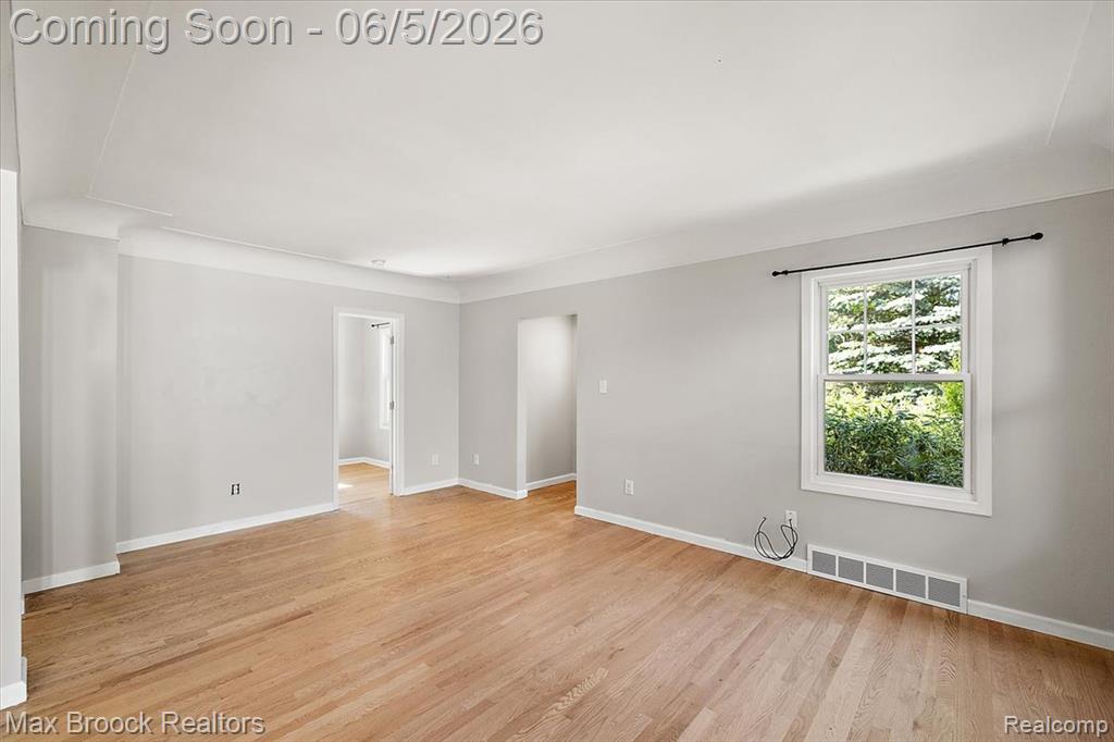 6431 Prairie Lawn, Waterford, MI 48329 — Photo 17