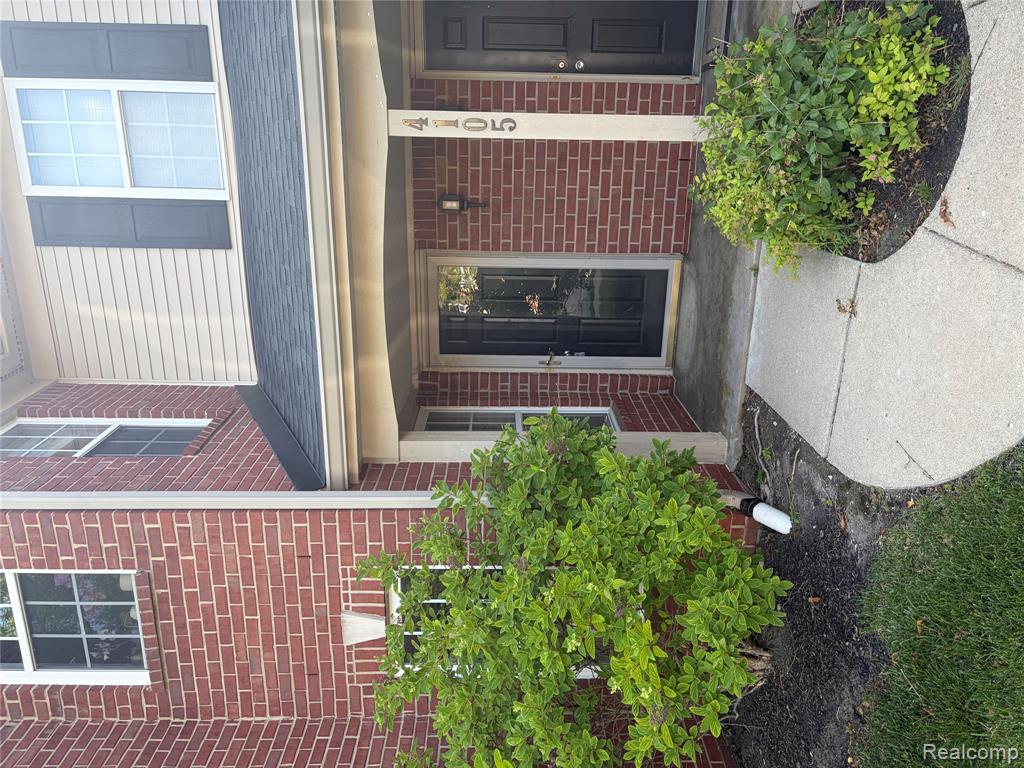 4105 Berkeley Avenue, Canton, MI 48188 — Photo 2