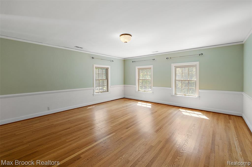 748 Waddington Street, Bloomfield Hills, MI 48301 — Photo 18