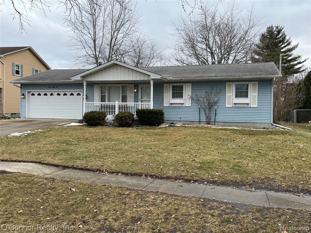 825 Illinois Street, Marysville, MI 48040 — Photo 2