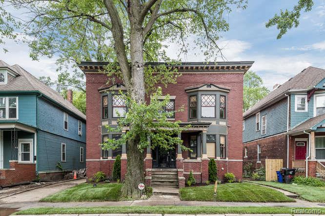 7918 E Lafayette Street, Detroit, MI 48214