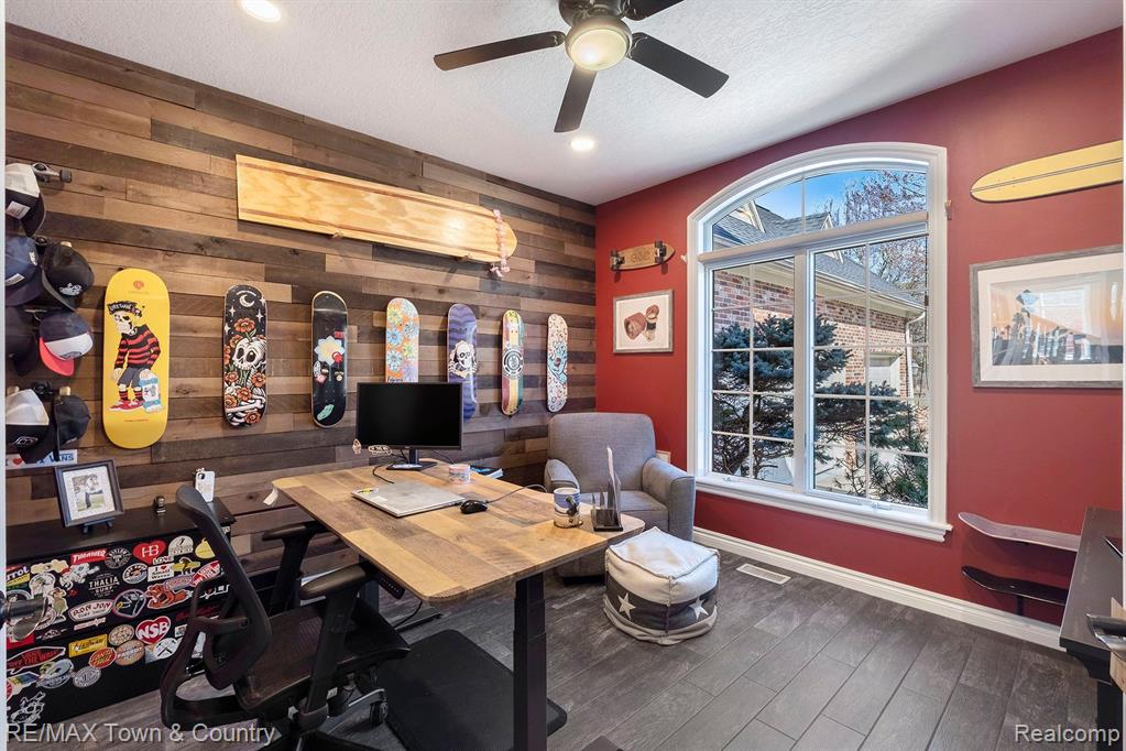 440 RIVER WOODS Drive, Flushing, MI 48433 — Photo 16