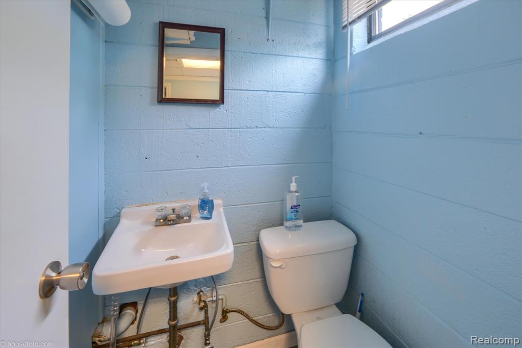 444 N. Court, Lapeer, MI 48446 — Photo 30