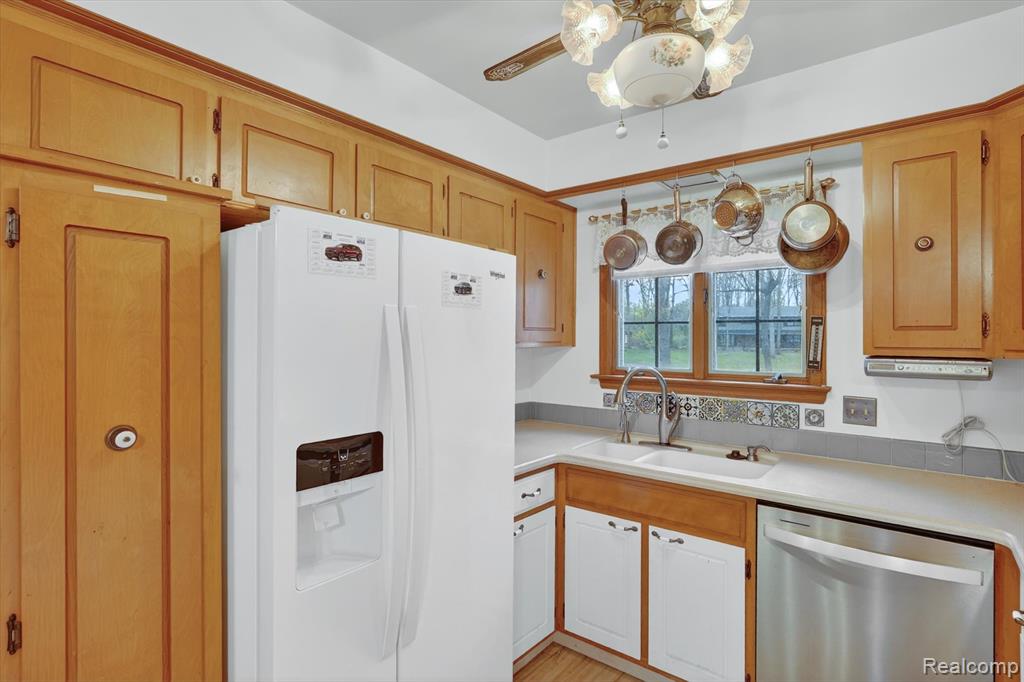 6225 Sierra Pass, Flint, MI 48532 — Photo 9