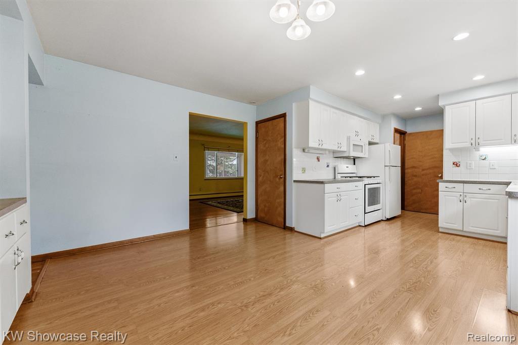 1445 Mariposa Drive, Wixom, MI 48393 — Photo 13