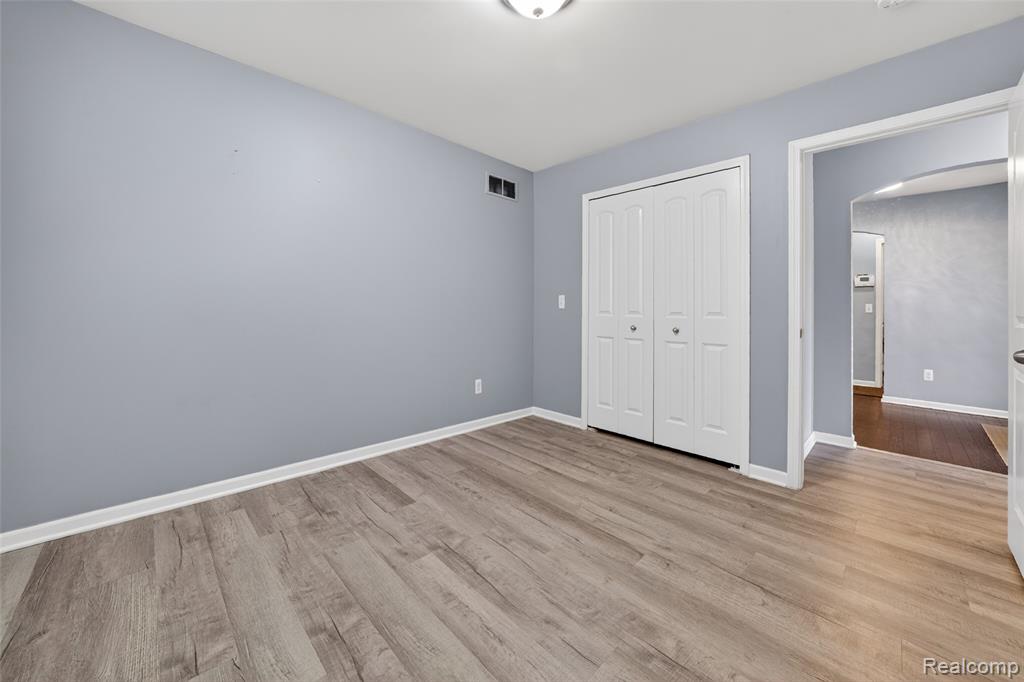 30278 Bradmore Road, Warren, MI 48092 — Photo 26