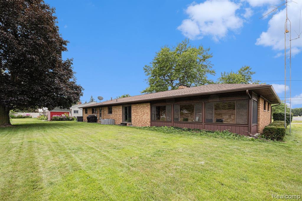550 N GLASSFORD Street, Capac, MI 48014 — Photo 27