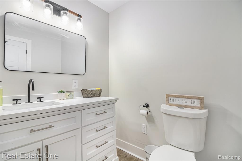 927 N LAFAYETTE Avenue, Royal Oak, MI 48067 — Photo 16