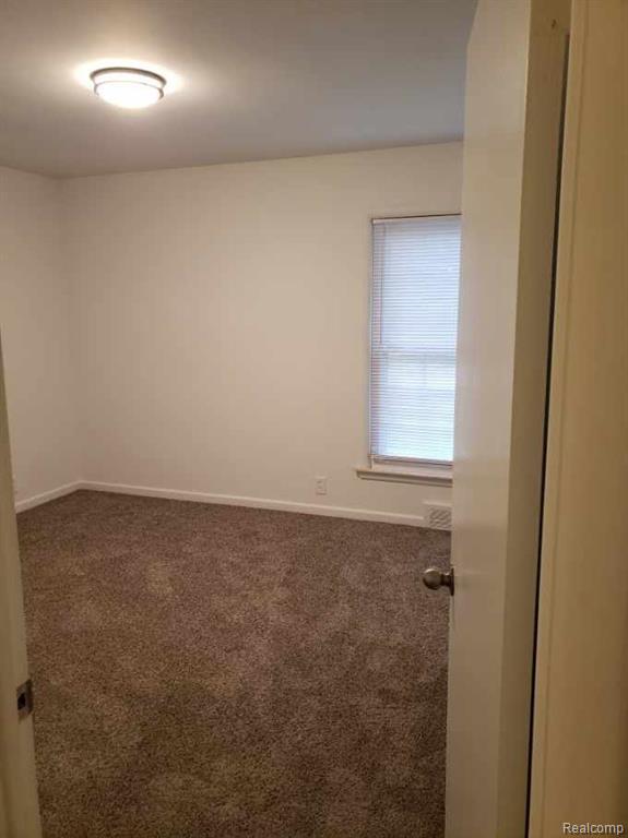 4418 S VERONA Circle, Royal Oak, MI 48073 — Photo 20