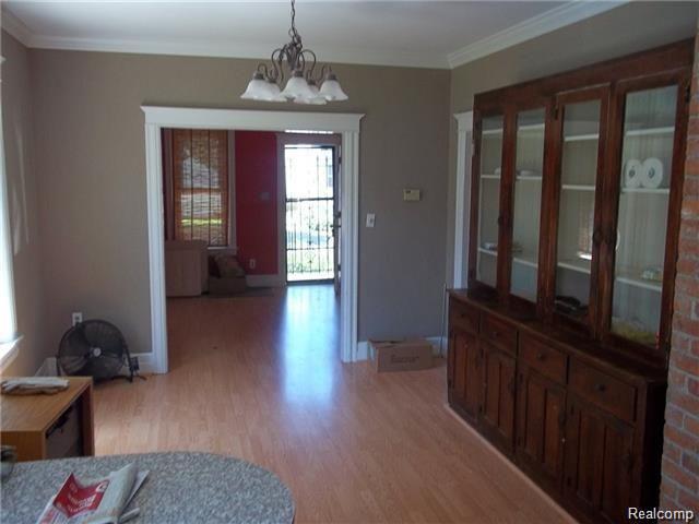166 CLINTON Street, Mount Clemens, MI 48043 — Photo 3