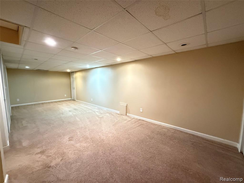 41568 GLADE Road, Canton, MI 48187 — Photo 32