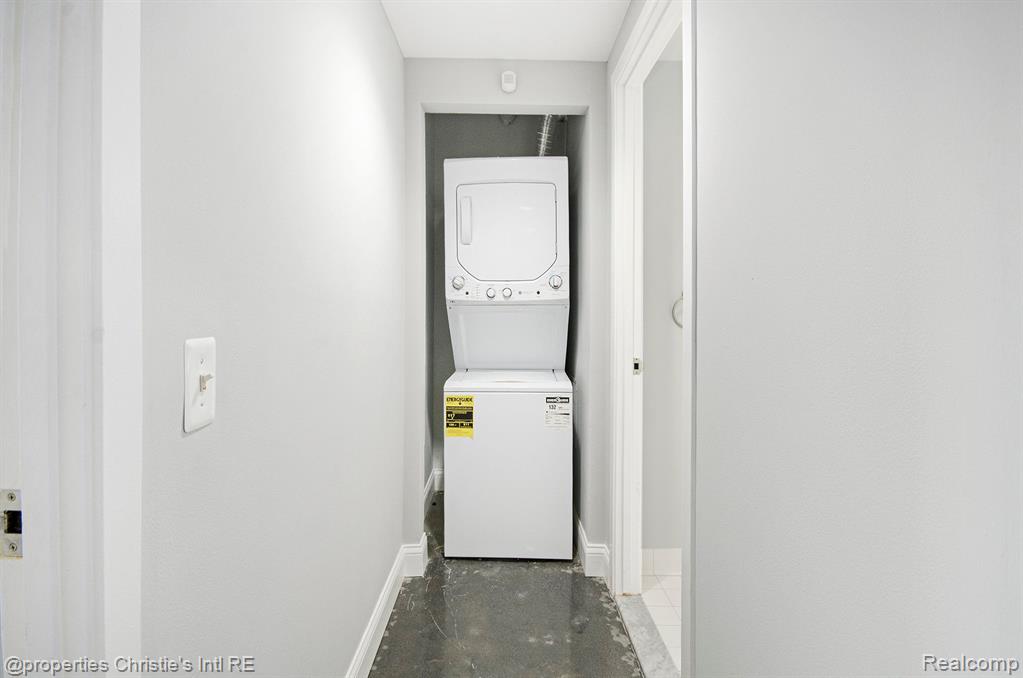 3320 Spinnaker Lane, 2E, Detroit, MI 48207 — Photo 15