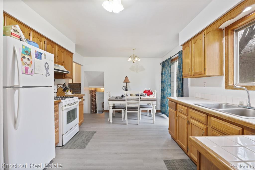 10456 Nichols Road, Montrose, MI 48457 — Photo 18