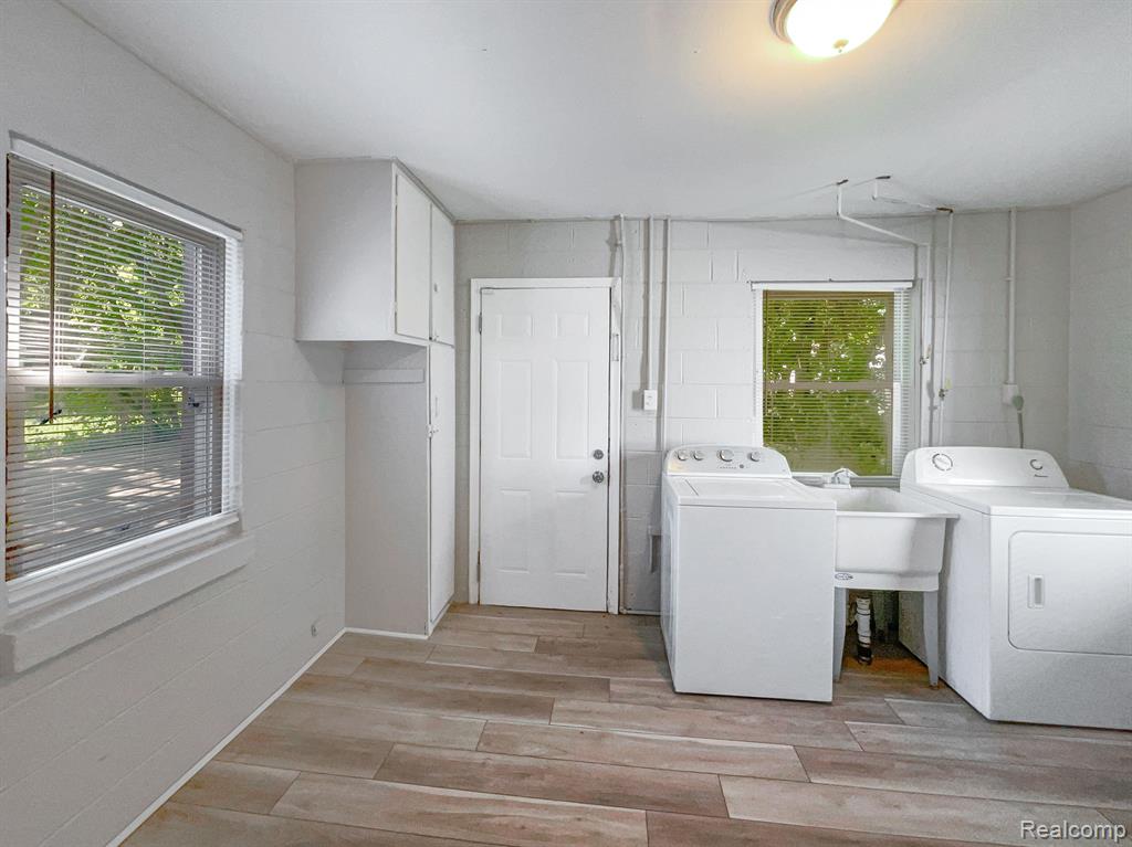 7054 FISHER Avenue, Warren, MI 48091 — Photo 15
