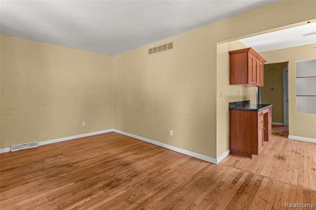 4459 McKinley Street, Dearborn Heights, MI 48125 — Photo 5