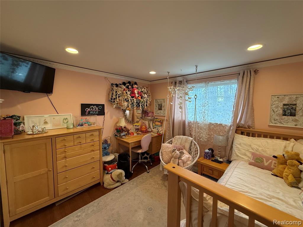 1645 Blairmoor Court, Grosse Pointe Woods, MI 48236 — Photo 21