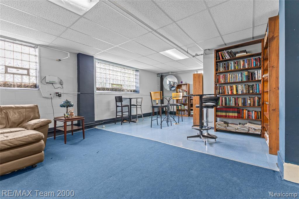 8120 E Jefferson Avenue, Detroit, MI 48214 — Photo 28