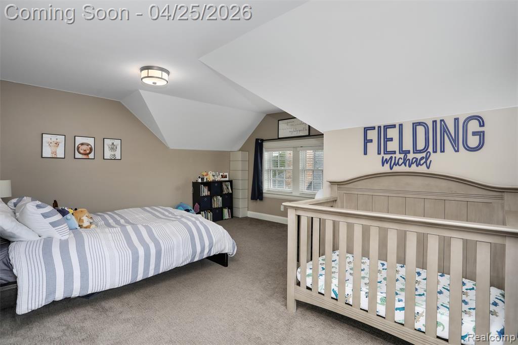 658 Pallister, Detroit, MI 48202 — Photo 46
