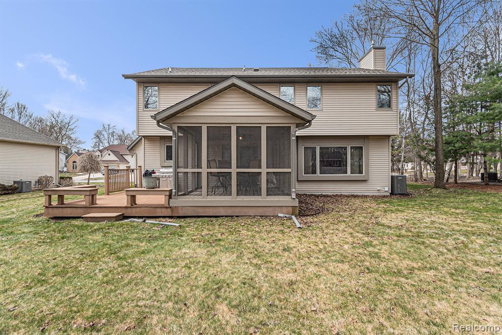 5102 FOXPOINT Circle, Midland, MI 48642 — Photo 28