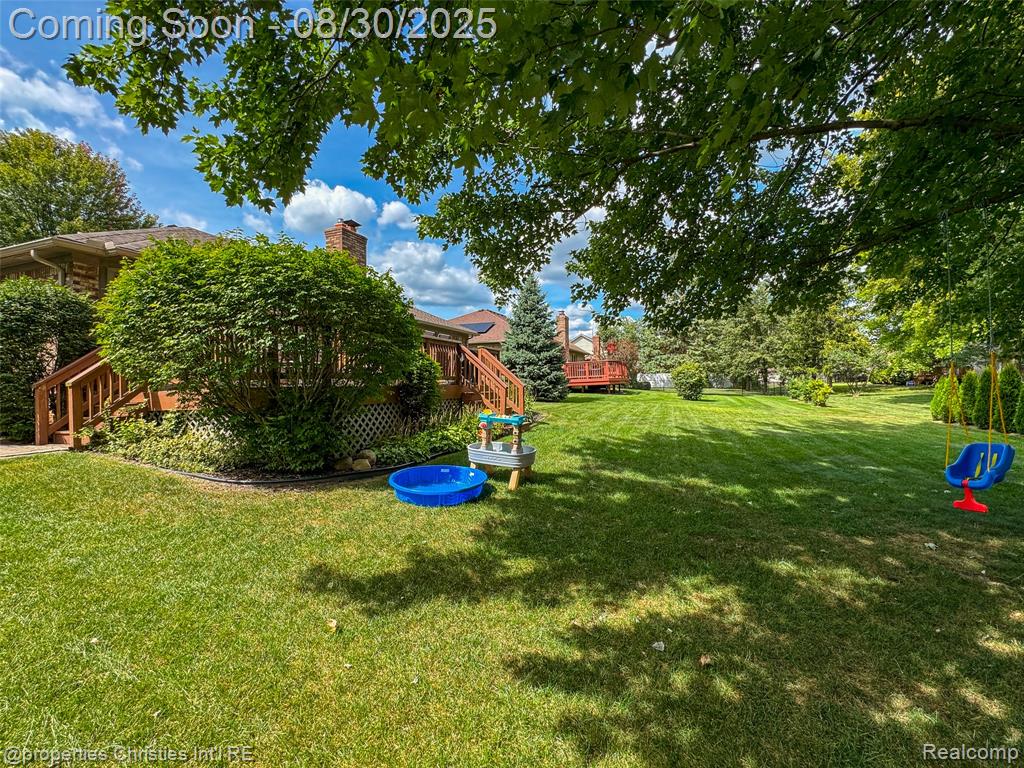 46502 Springhill Drive, Shelby Twp, MI 48317 — Photo 33