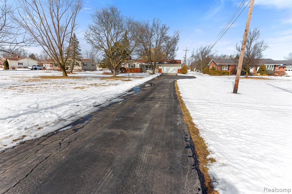 4945 CARLETON ROCKWOOD Road, South Rockwood, MI — Photo 2