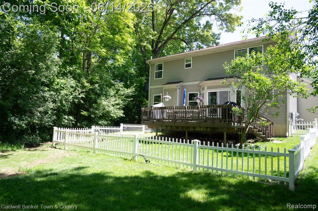 9120 Lakewood Drive, Whitmore Lake, MI 48189 — Photo 4