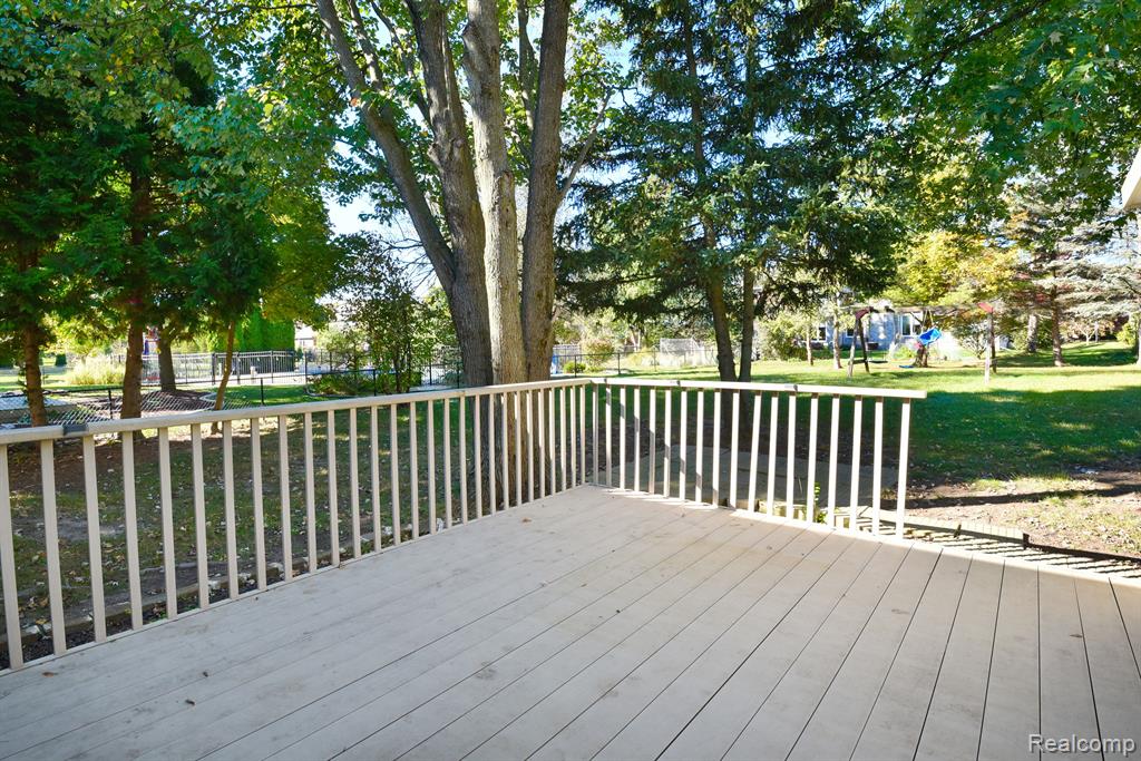 24945 SARAH FLYNN, Novi, MI — Photo 32