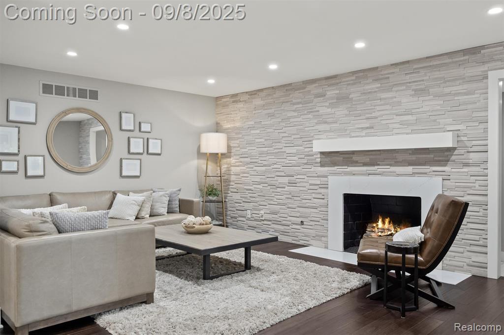 4605 Sunningdale Drive, Bloomfield Hills, MI 48302 — Photo 20