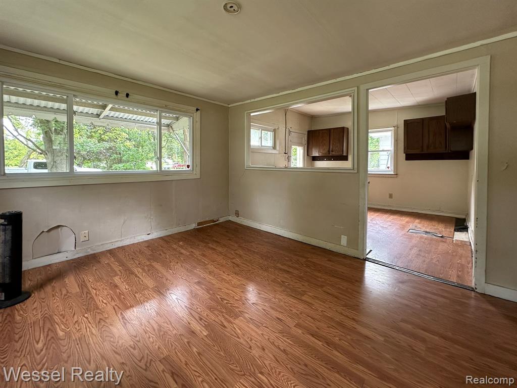 107 N LESTER Street, Capac, MI 48014 — Photo 10